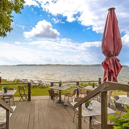Haus Seeblick Mit 9 Wohnungen Alt Reddevitz Esterno foto