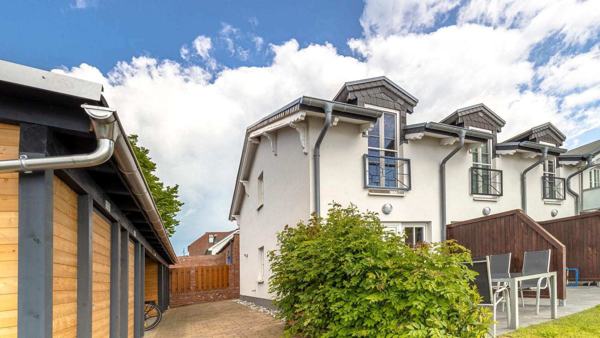 Haus Seeblick Mit 9 Wohnungen Alt Reddevitz Esterno foto