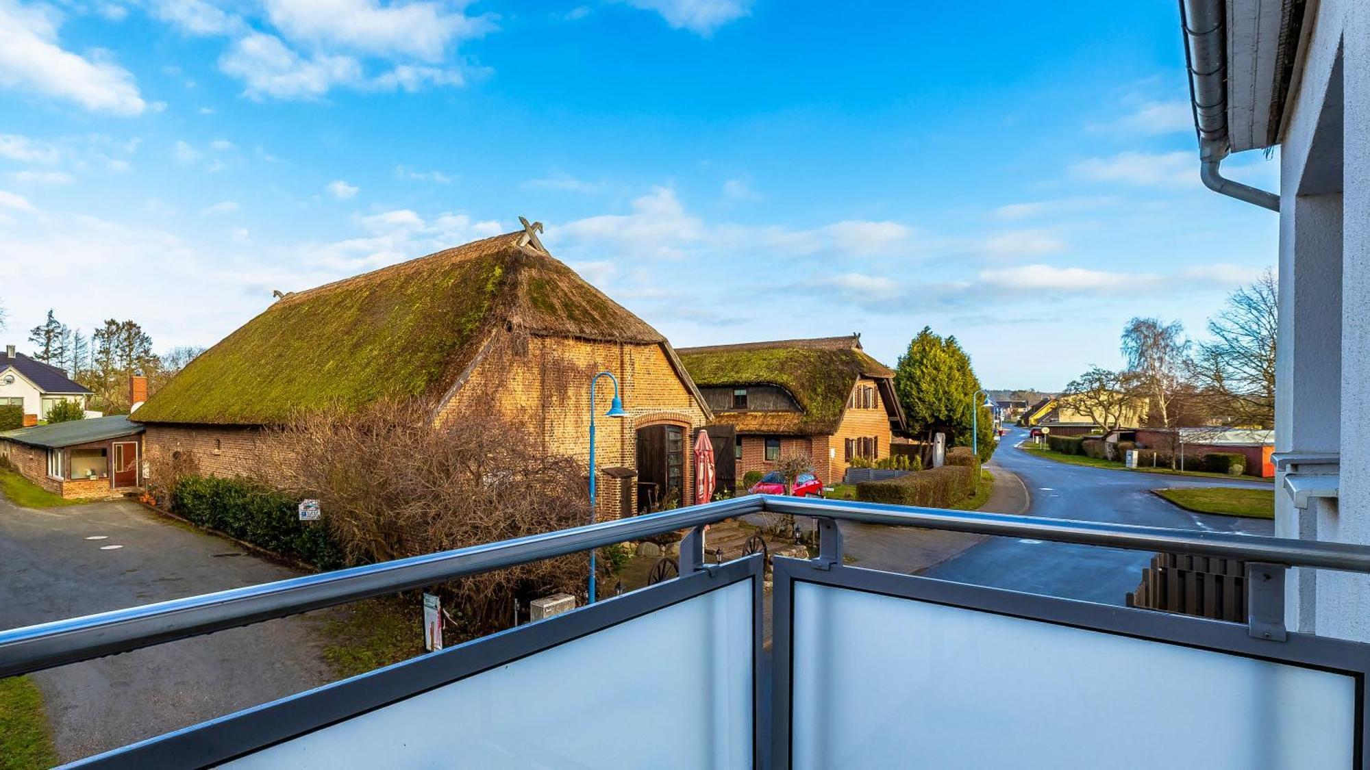 Haus Seeblick Mit 9 Wohnungen Alt Reddevitz Esterno foto