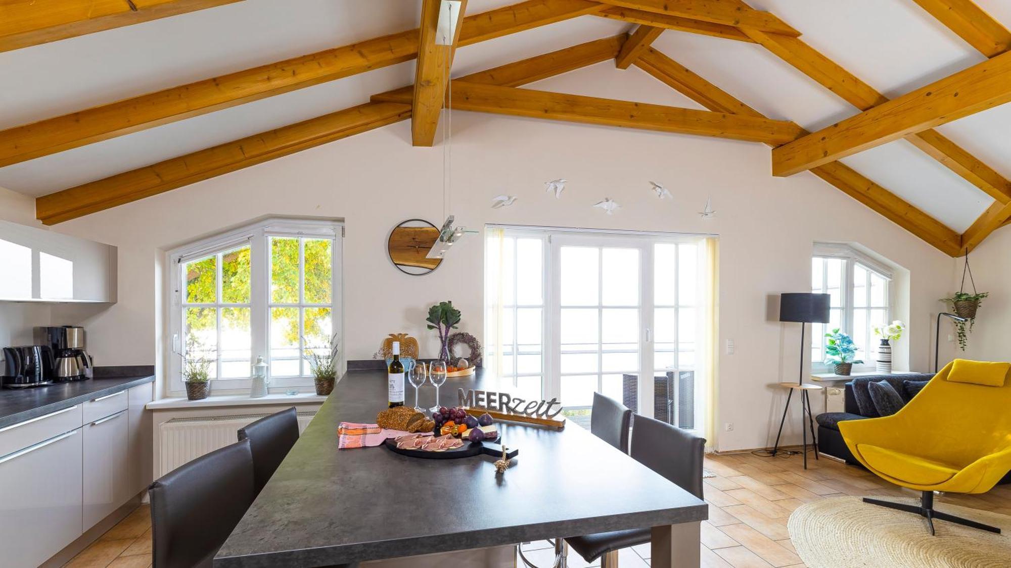 Haus Seeblick Mit 9 Wohnungen Alt Reddevitz Esterno foto
