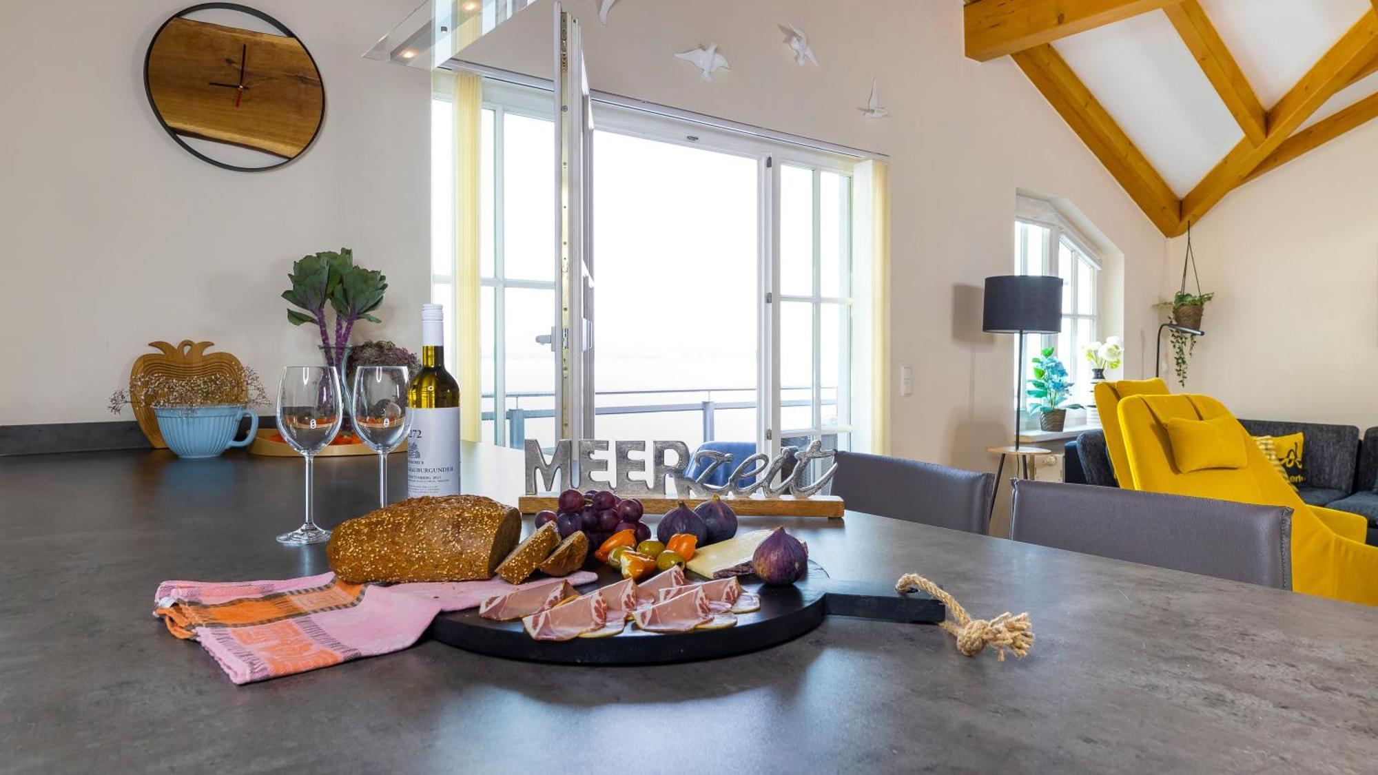 Haus Seeblick Mit 9 Wohnungen Alt Reddevitz Esterno foto