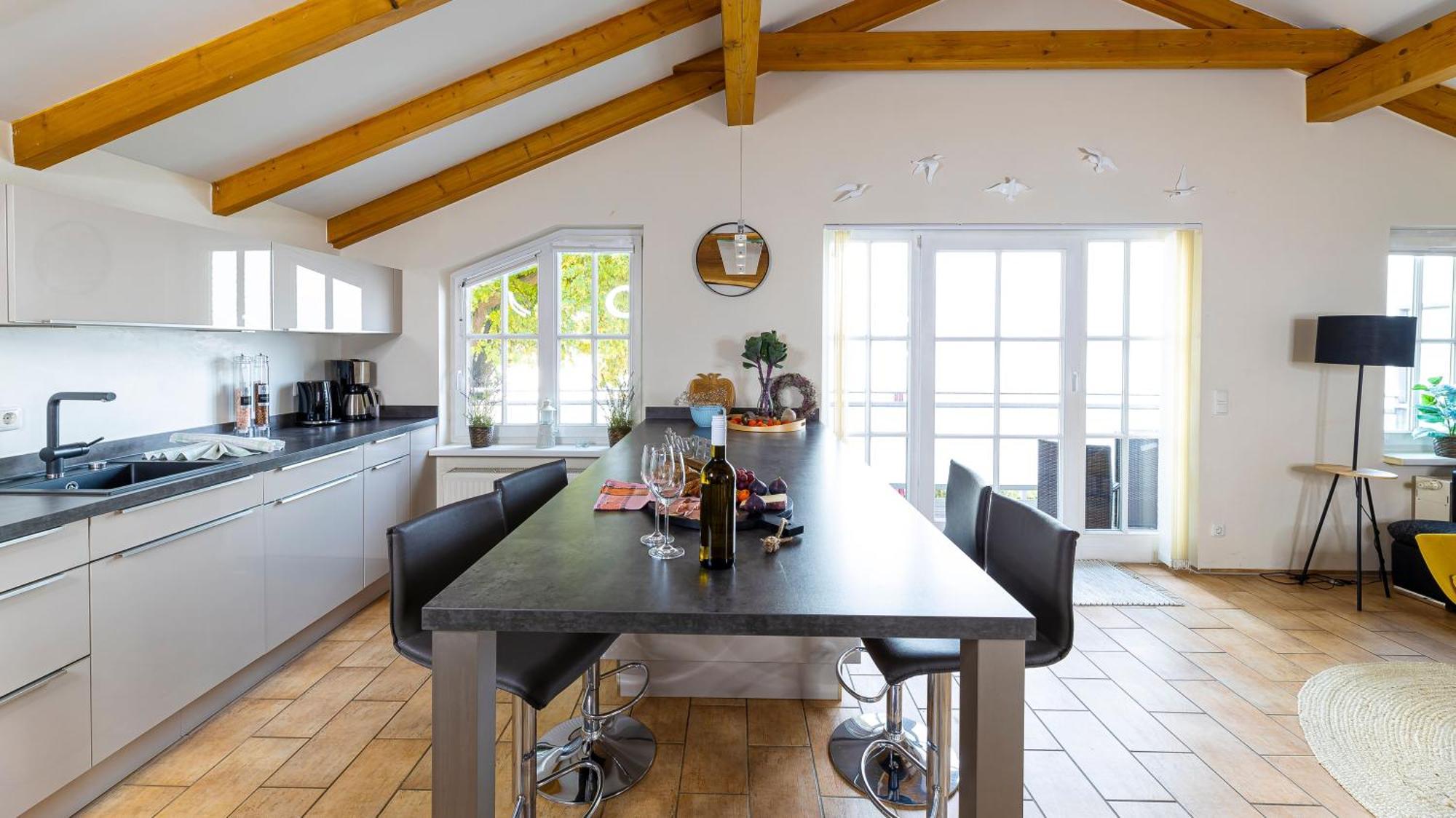 Haus Seeblick Mit 9 Wohnungen Alt Reddevitz Esterno foto
