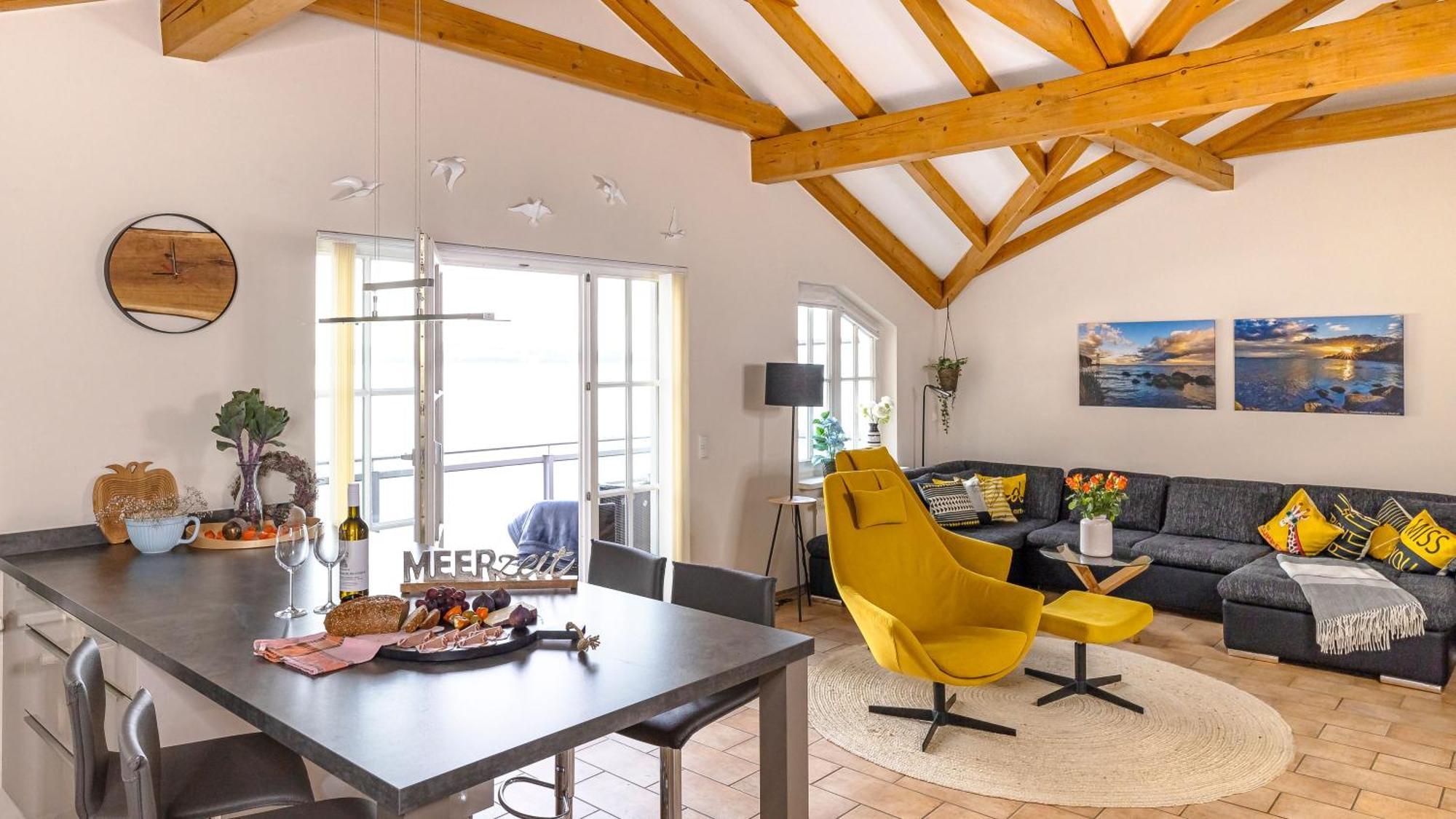 Haus Seeblick Mit 9 Wohnungen Alt Reddevitz Esterno foto